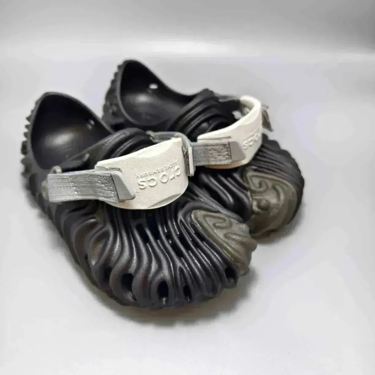 Cross Tidal Weave Sandals